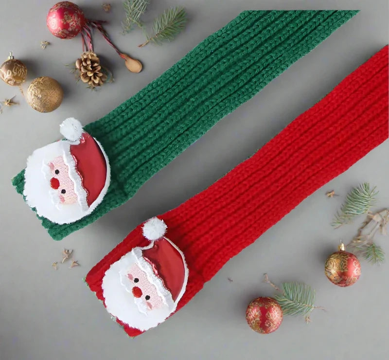 Santa's Scarf 🎅🧣 (available in 2 colours)